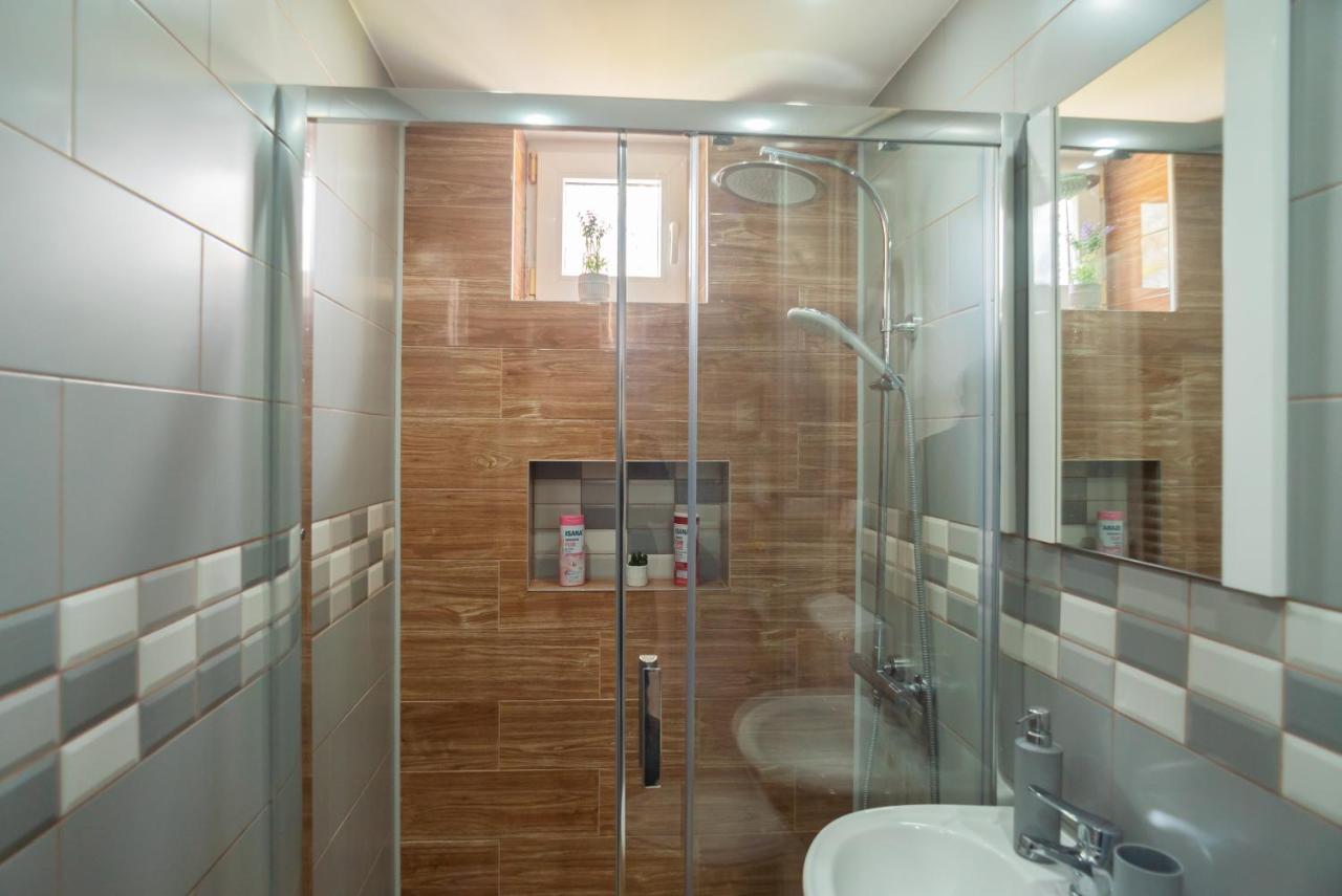 Popasul Dacului Calator Apartment ฮูเนโดอารา ภายนอก รูปภาพ